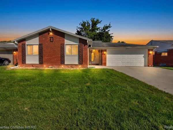 18035 Fairwood Drive , Clinton Township, Mi 48035