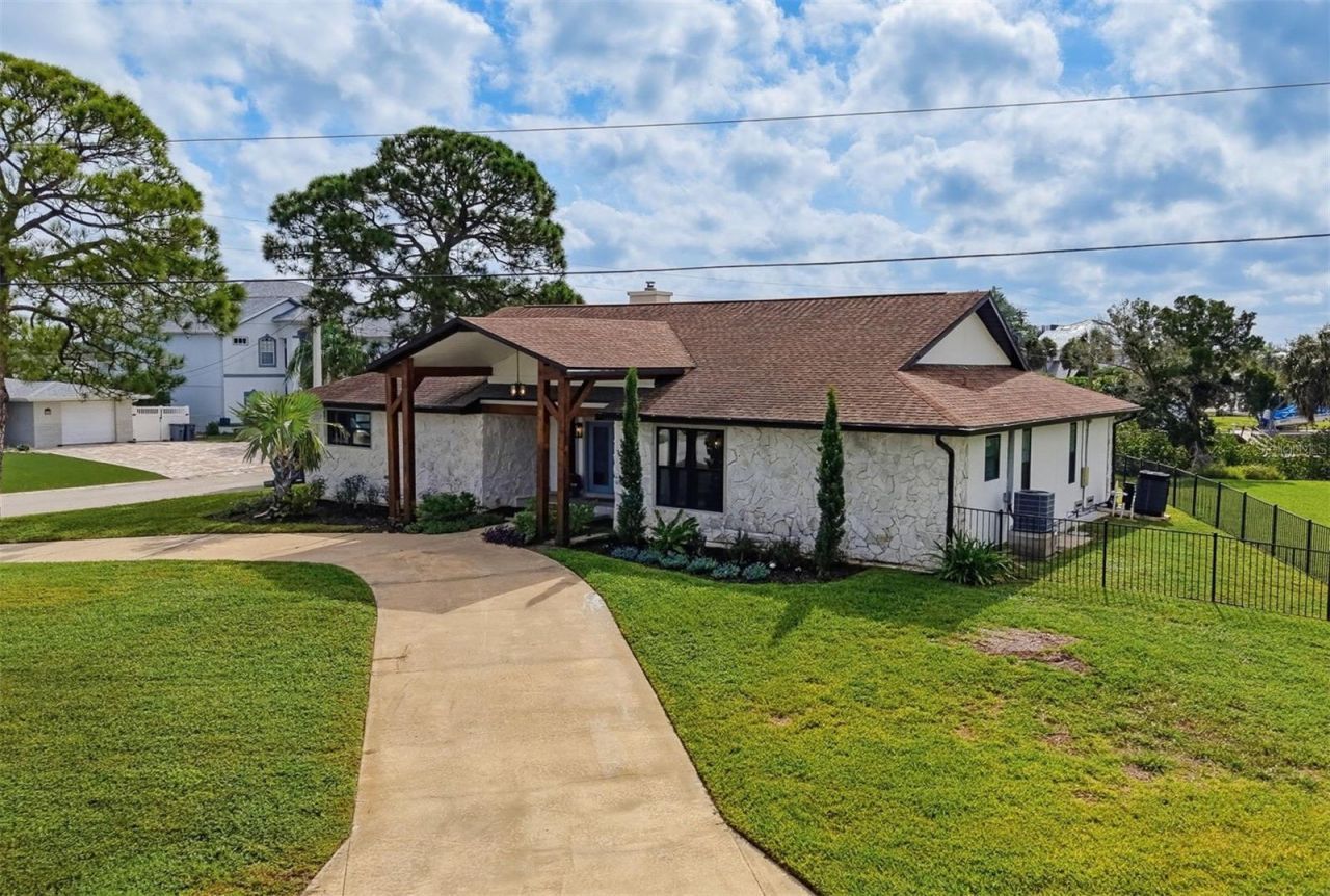 8136 Brighton Drive, Port Richey, FL 34668 Photo