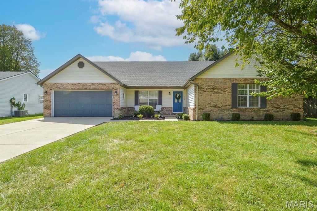 528 Homestead Avenue, Swansea, IL 62226 Main Photo