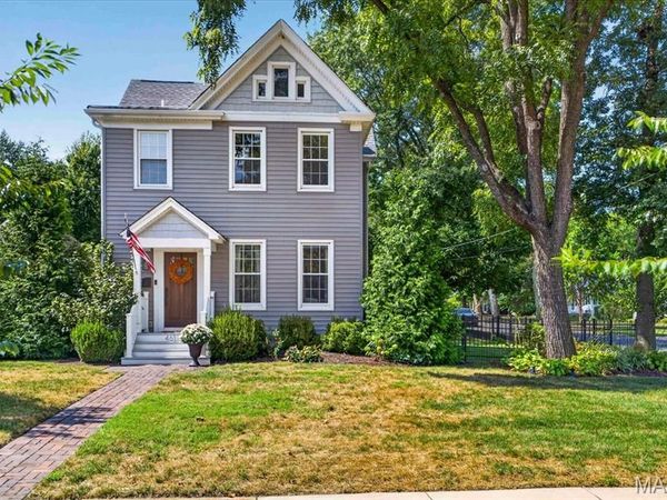 461 N Clay Avenue , Kirkwood, MO 63122