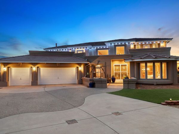 1547 Libia Street NE, Albuquerque, NM 87112