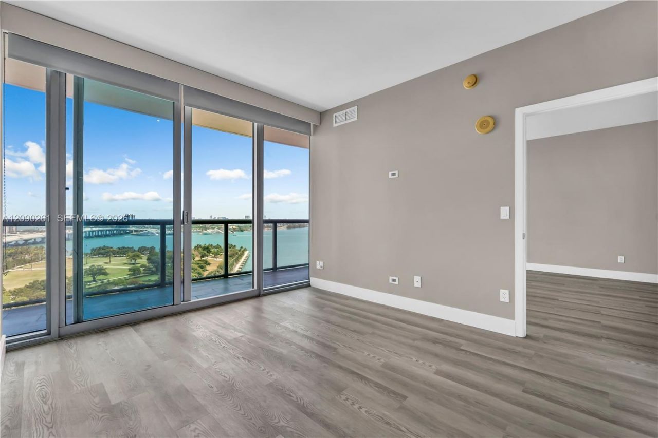 888 Biscayne Blvd , Unit 1710, Miami, FL 33132 Photo