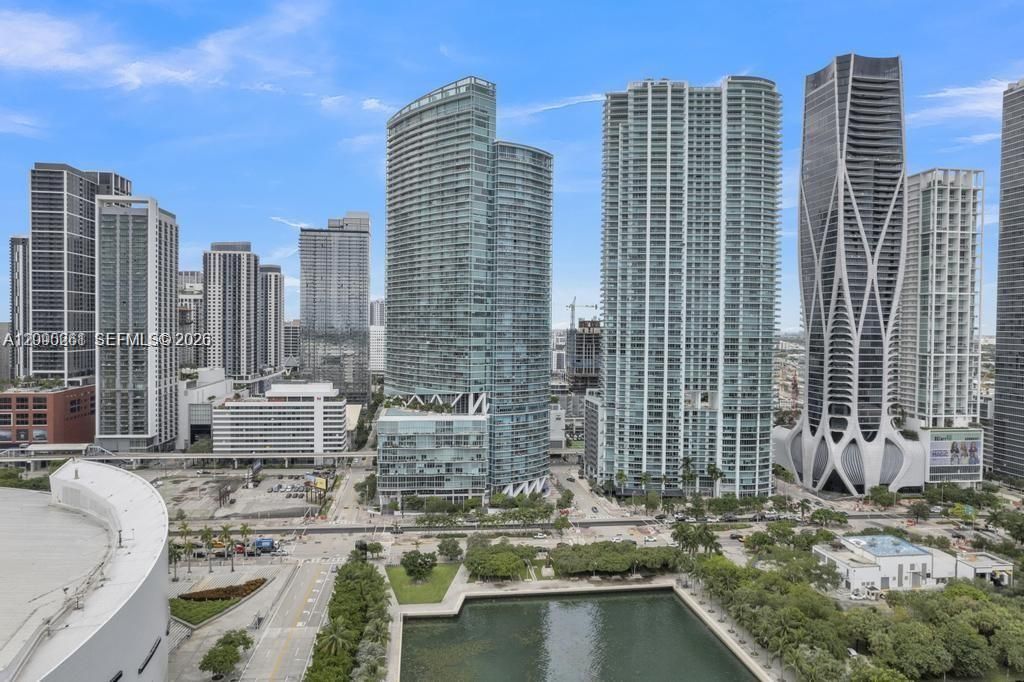 888 Biscayne Blvd , Unit 1710, Miami, FL 33132 Photo