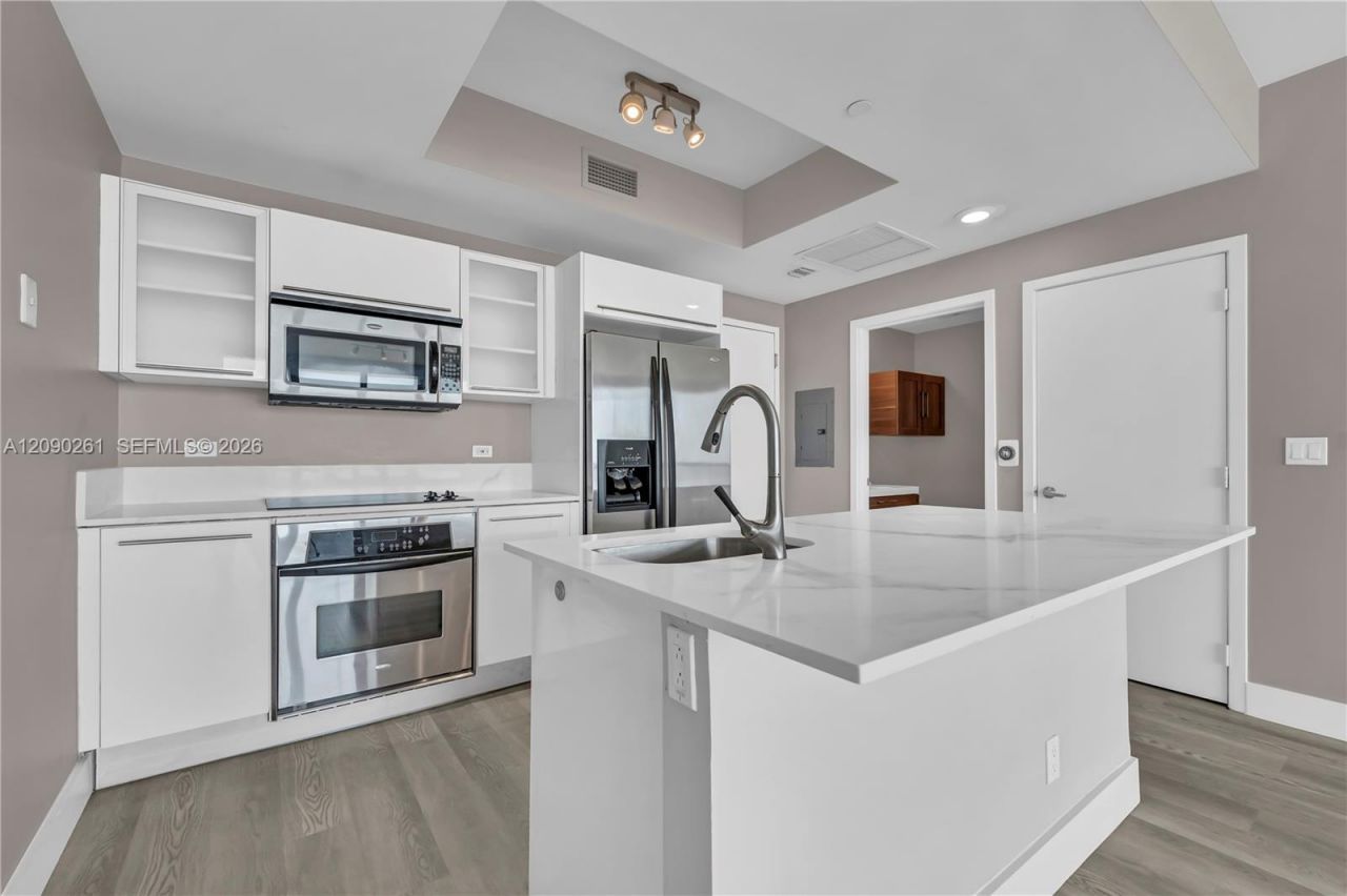 888 Biscayne Blvd , Unit 1710, Miami, FL 33132 Photo