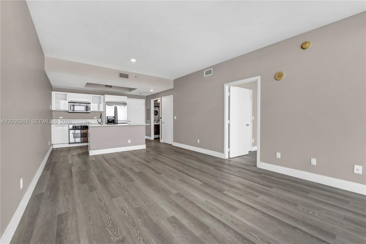 888 Biscayne Blvd , Unit 1710, Miami, FL 33132 Photo