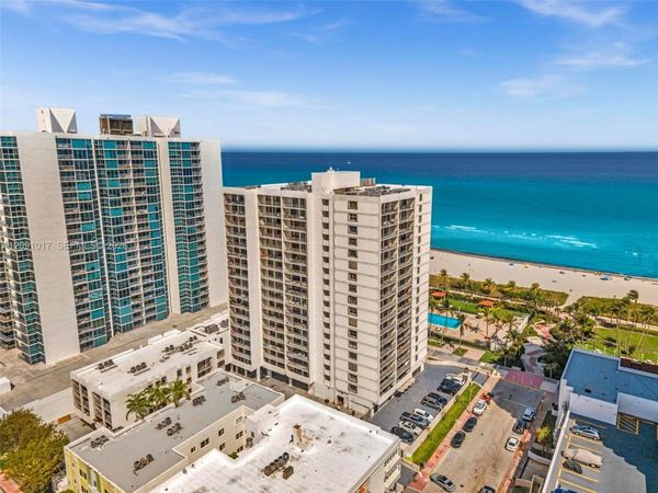2625 Collins Ave , Unit 1109, Miami Beach, FL 33140