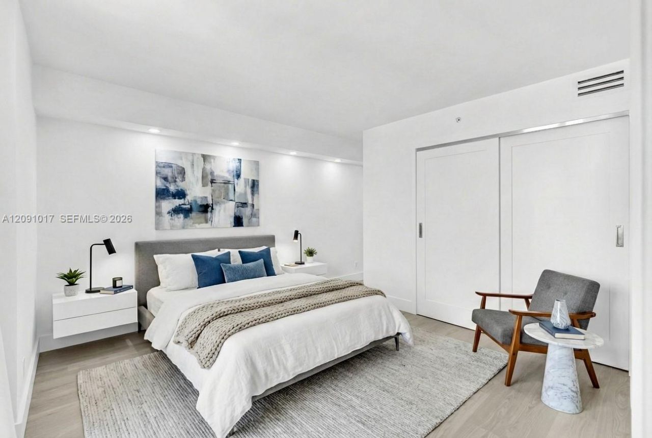 2625 Collins Ave , Unit 1109, Miami Beach, FL 33140 Photo
