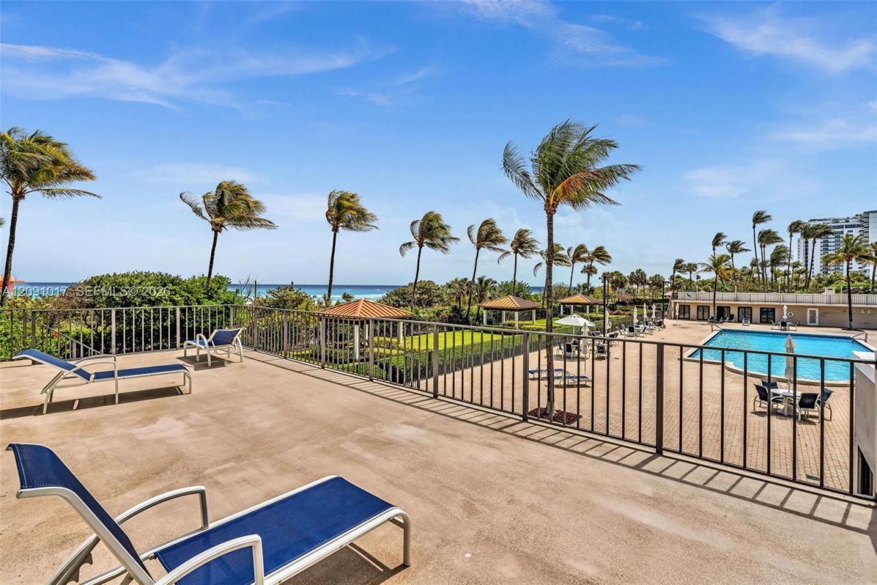 2625 Collins Ave , Unit 1109, Miami Beach, FL 33140 Photo