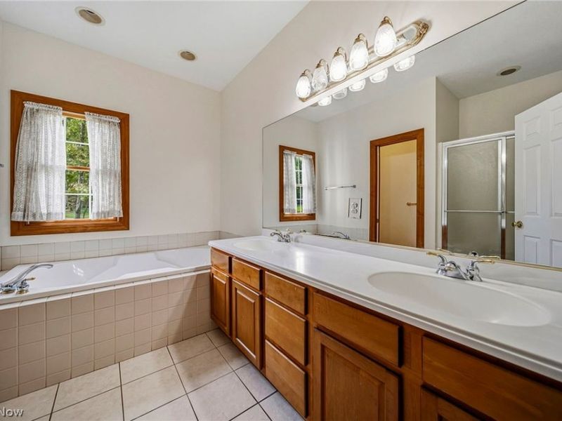 7705 Keystone Drive, Concord Township, OH 44077 Photo 20