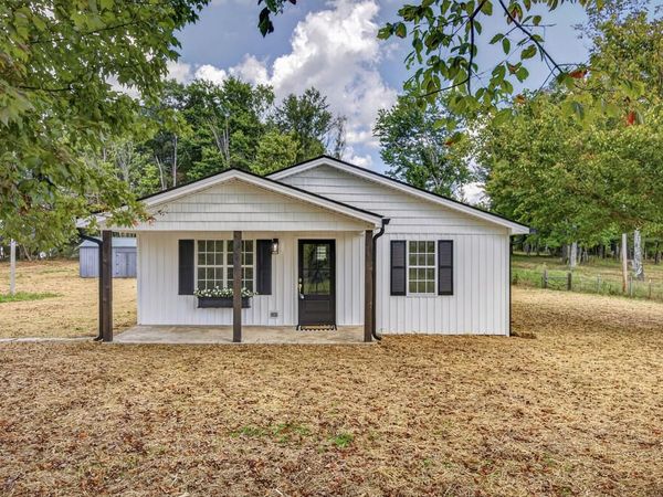 709 Hanging Limb Highway, Crawford, TN 38544