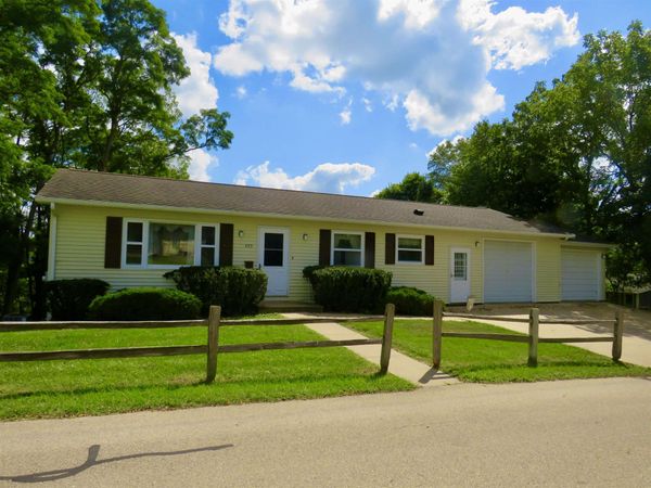 405 N Division Street, GALENA, IL 61036