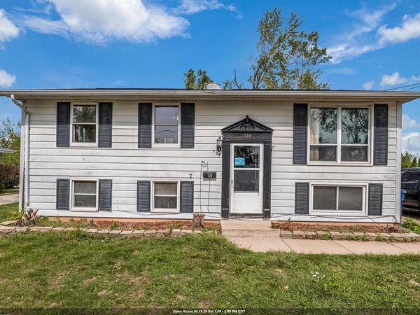 724 11TH STREET, Menasha, WI 54952