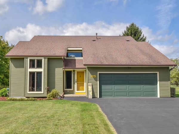 2975 Bogey LANE, Slinger, WI 53086