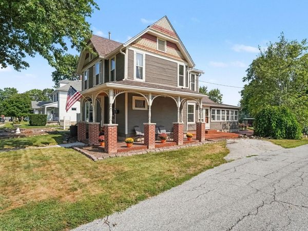 118 S Ridge Street , Crown Point, IN 46307