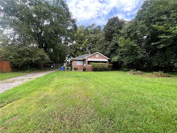 1420 Bolton Road NW, Atlanta, GA 30331