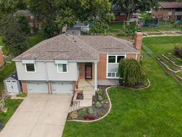1818 Devoe Drive, Lincoln, NE 68506