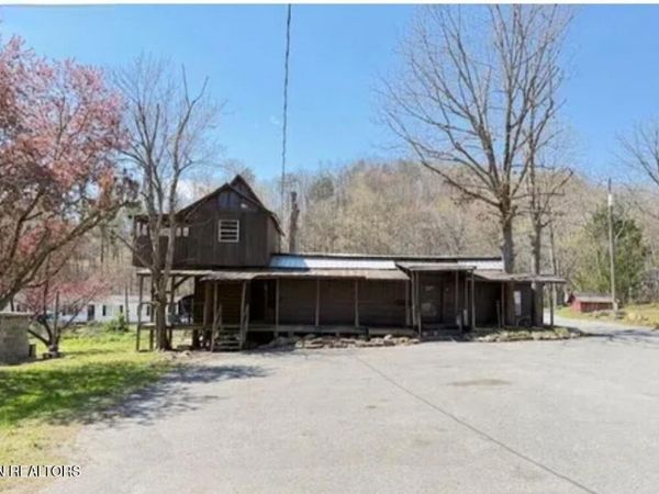 1941 Bluff Mountain Rd, Sevierville, TN 37876