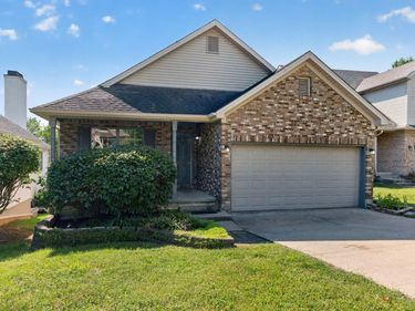3253 Royal Troon Road, Lexington, KY 40509