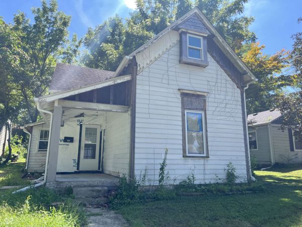 2215 W 9th Street, Anderson, IN 46016