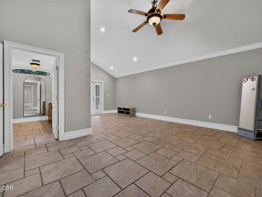 Property Image 87