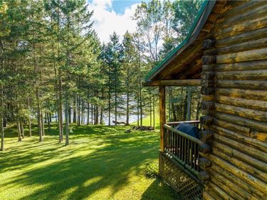 122 Deerfield Lane S, Smyrna, NY 13464
