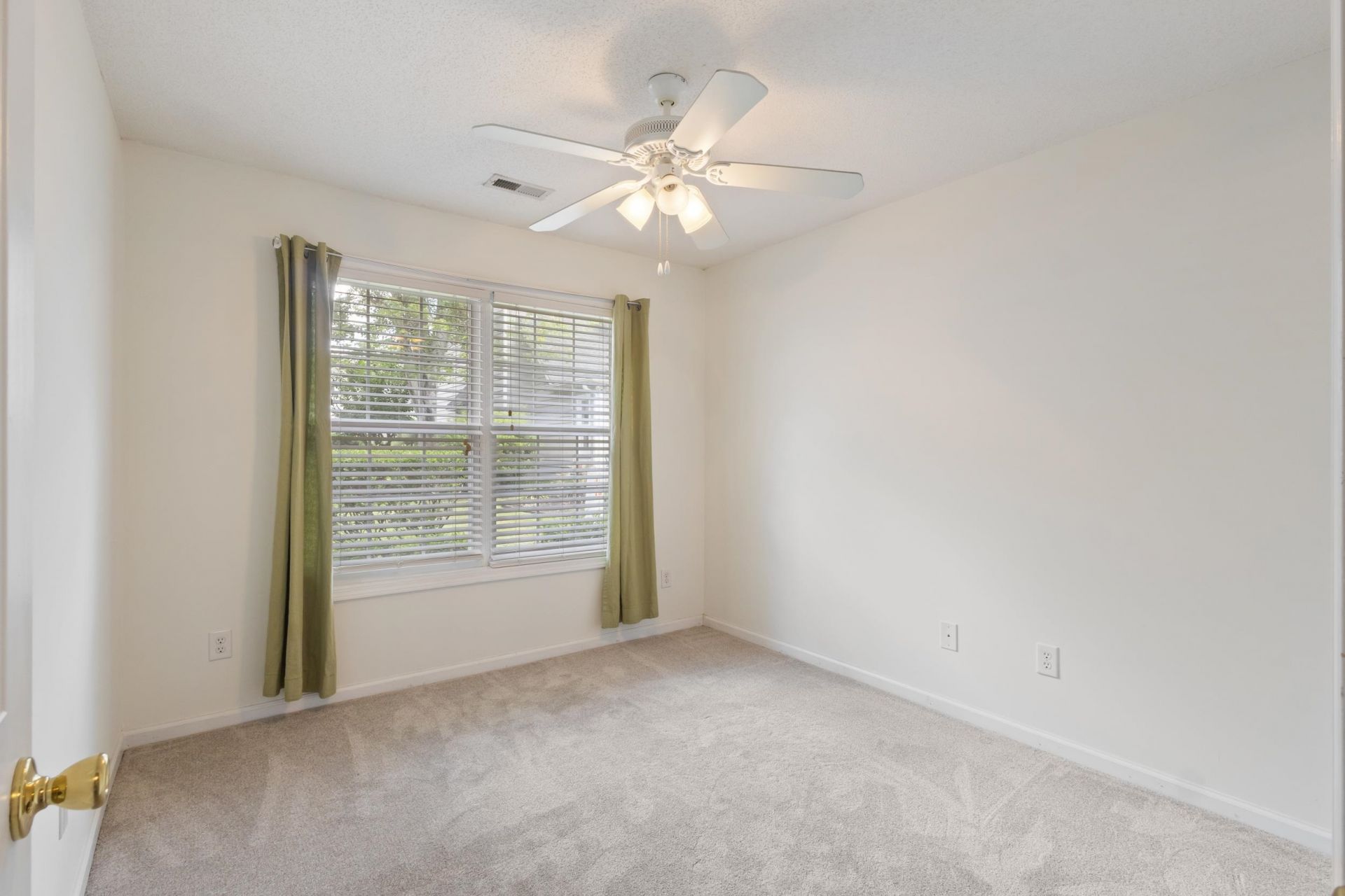 4504 Greenbriar Dr.  Photo 30