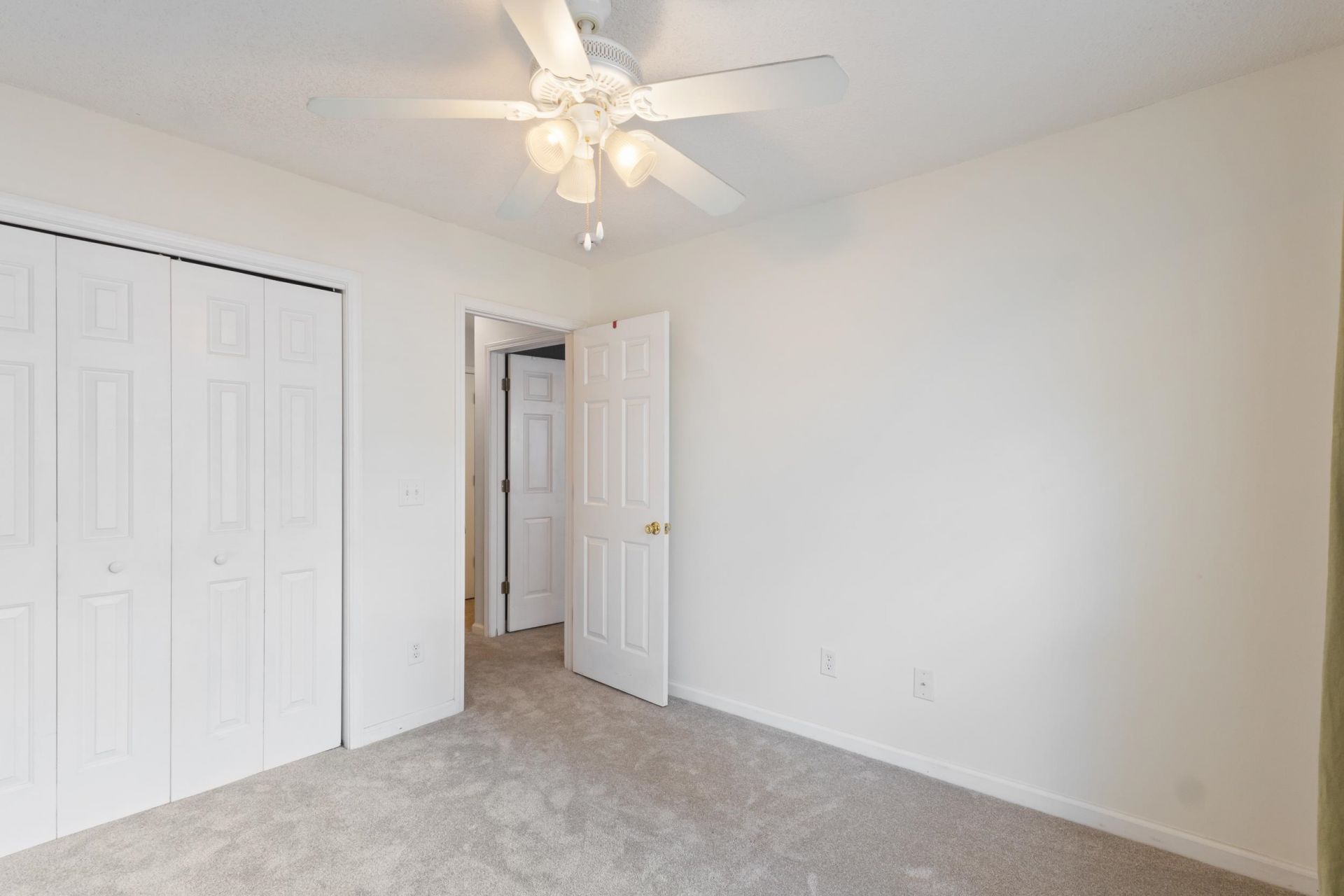 4504 Greenbriar Dr.  Photo 31