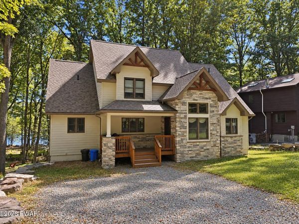 1466 Lakeland Drive , Lake Ariel, PA 18436