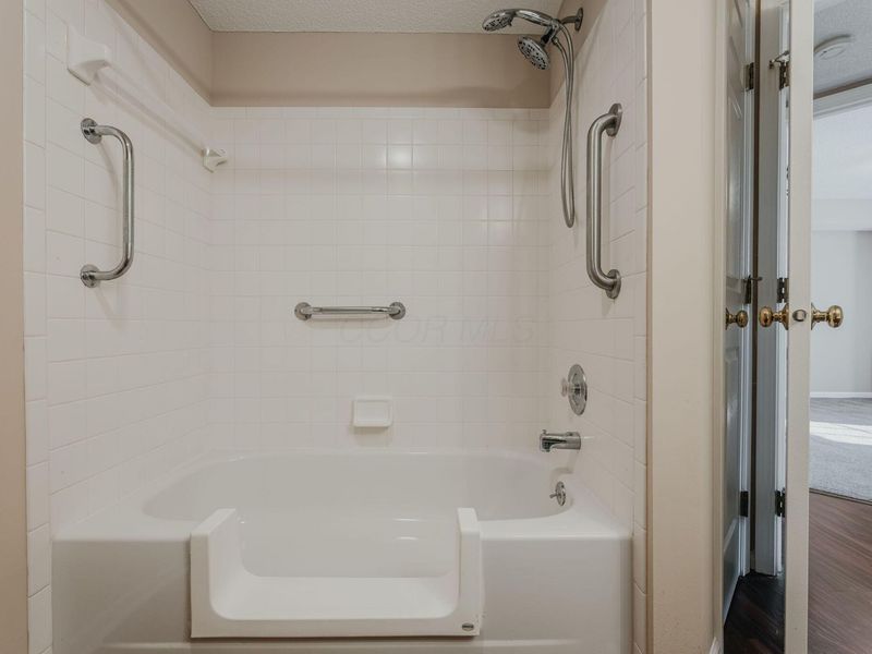 7150 E Main Street , Unit C206, Reynoldsburg, OH 43068 Photo 18