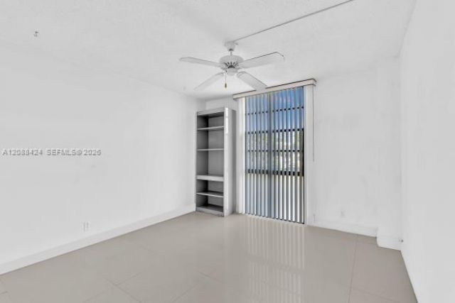 20400 W Country Club Dr, Unit 315, Aventura, FL 33180 Photo