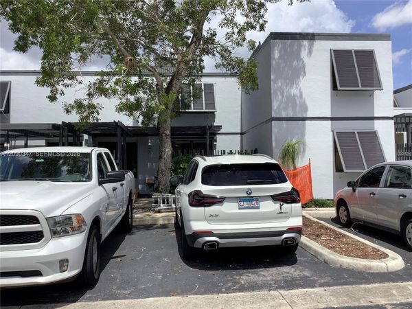 12317 NW 11th St , Pembroke Pines, FL 33026