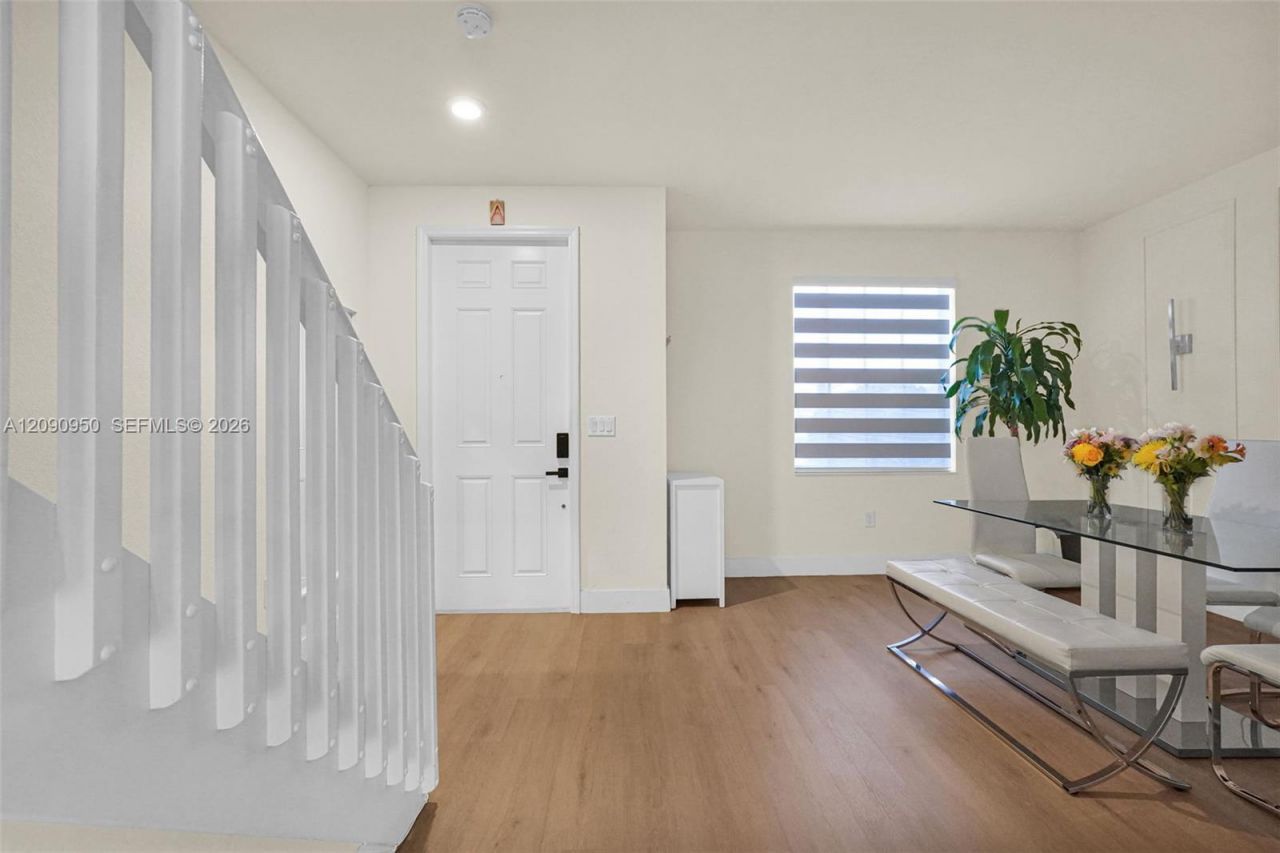 9255 W 33rd Ln , Unit 9255, Hialeah, FL 33018 Photo
