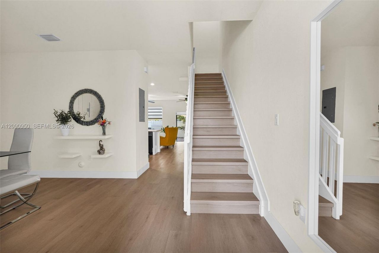 9255 W 33rd Ln , Unit 9255, Hialeah, FL 33018 Photo