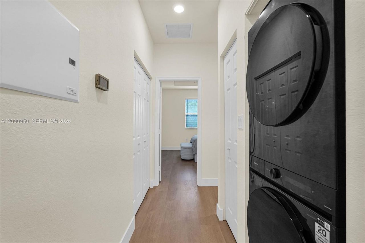 9255 W 33rd Ln , Unit 9255, Hialeah, FL 33018 Photo