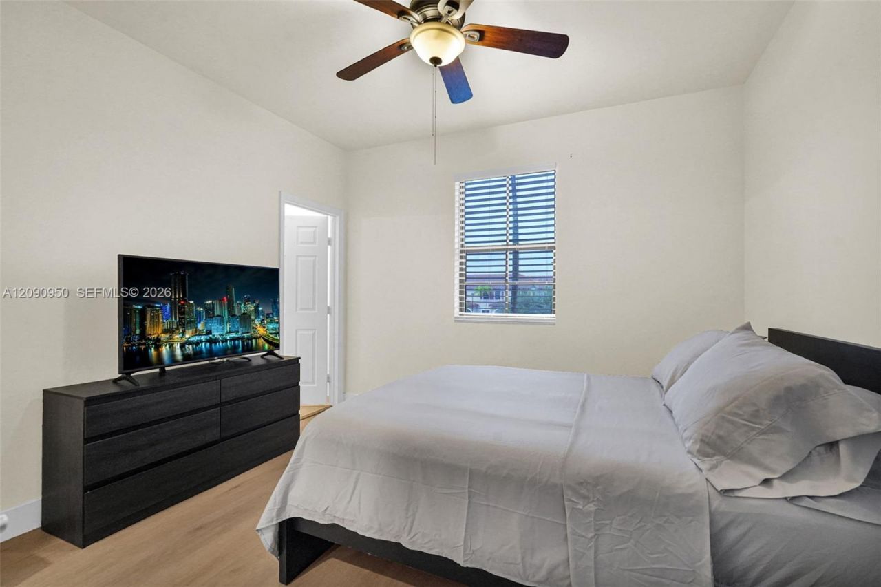 9255 W 33rd Ln , Unit 9255, Hialeah, FL 33018 Photo