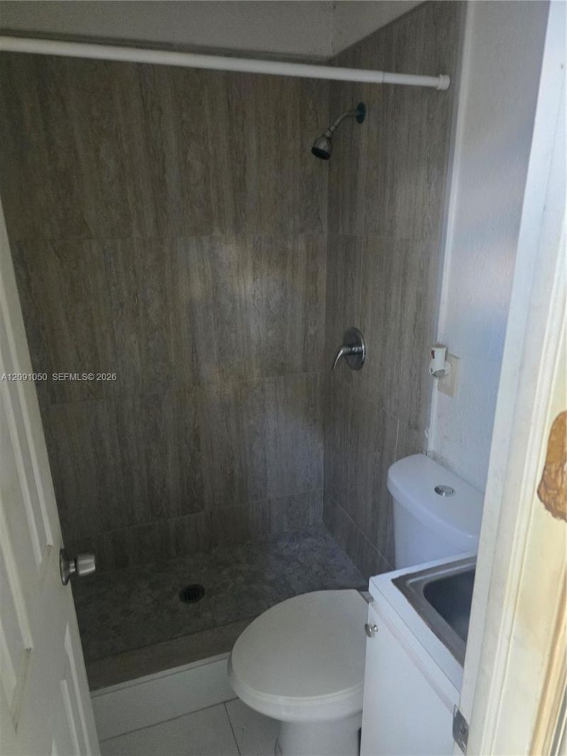 650 NW 49th St , Miami, FL 33127 Photo