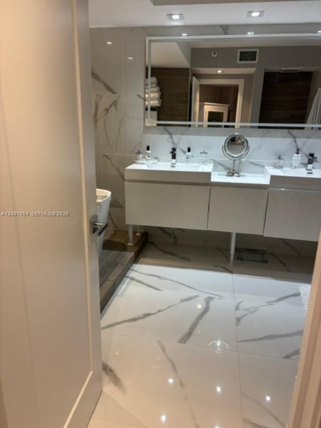 20185 E Country Club Dr, Unit TS-7, Aventura, FL 33180 Photo