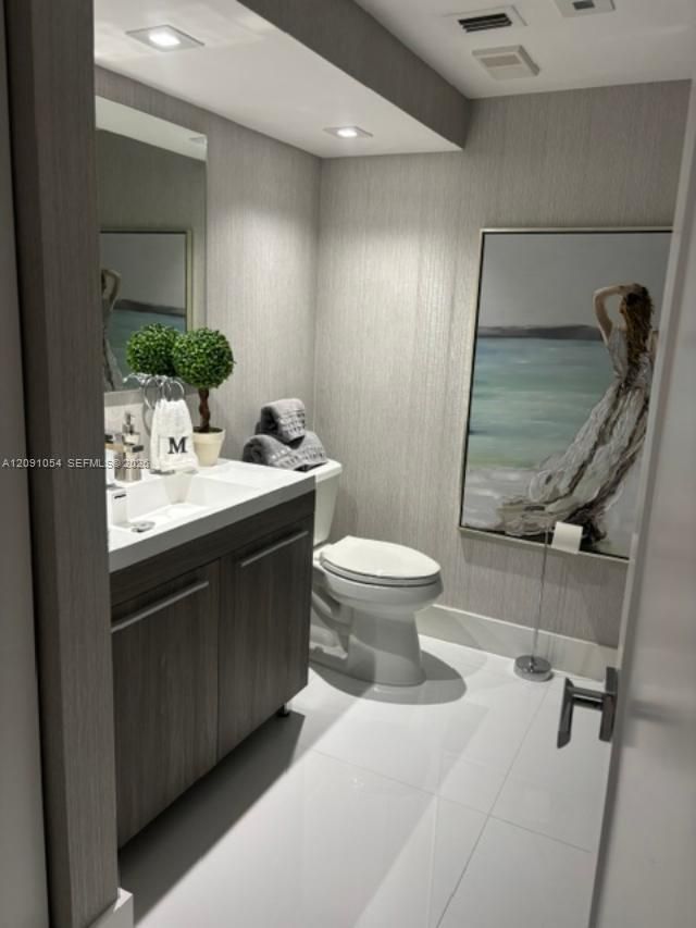 20185 E Country Club Dr, Unit TS-7, Aventura, FL 33180 Photo