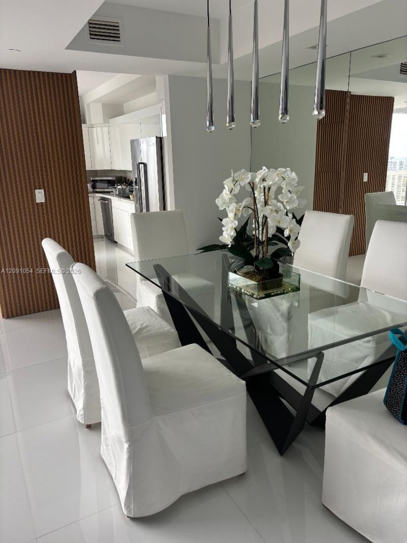 20185 E Country Club Dr, Unit TS-7, Aventura, FL 33180 Photo