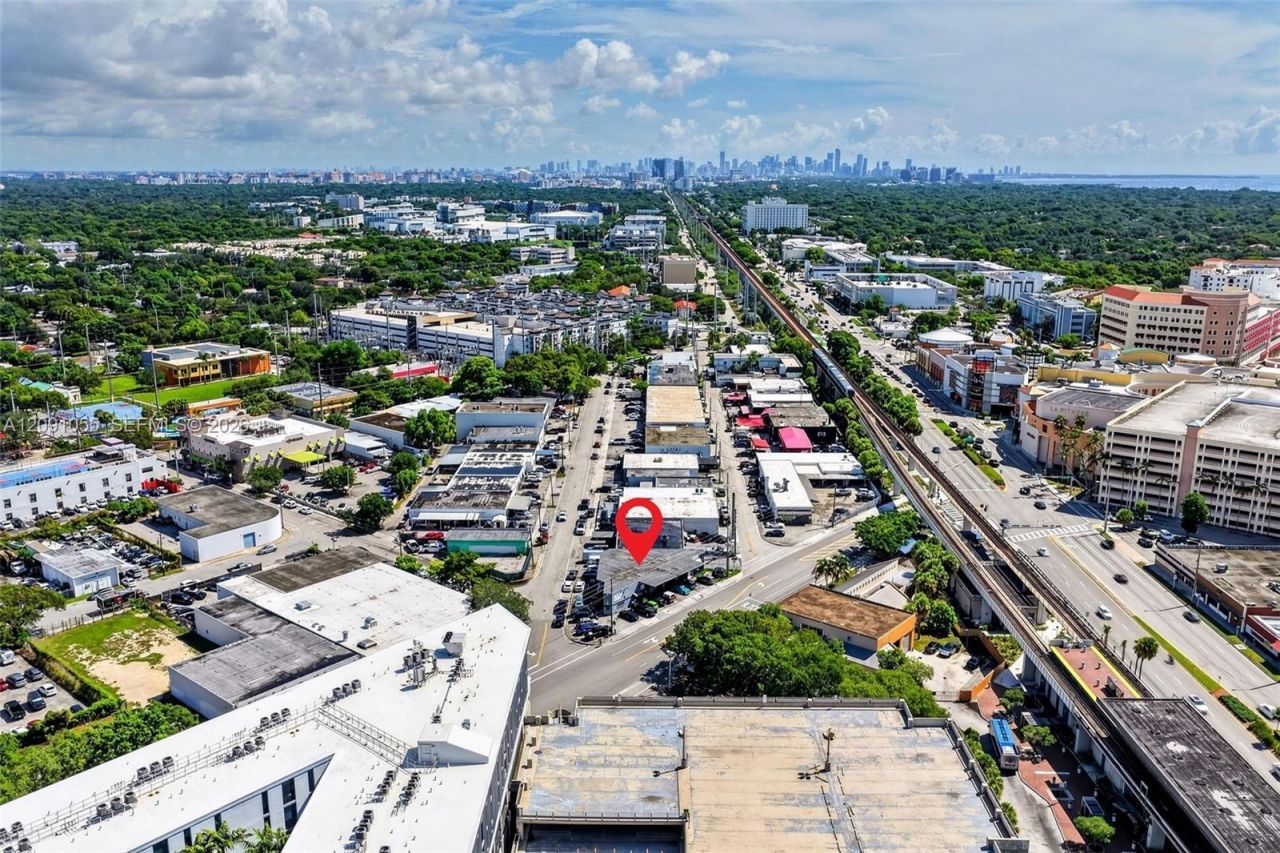Profitable Automotive Shop With Over 25+ Years For, South Miami, FL 33143 Photo