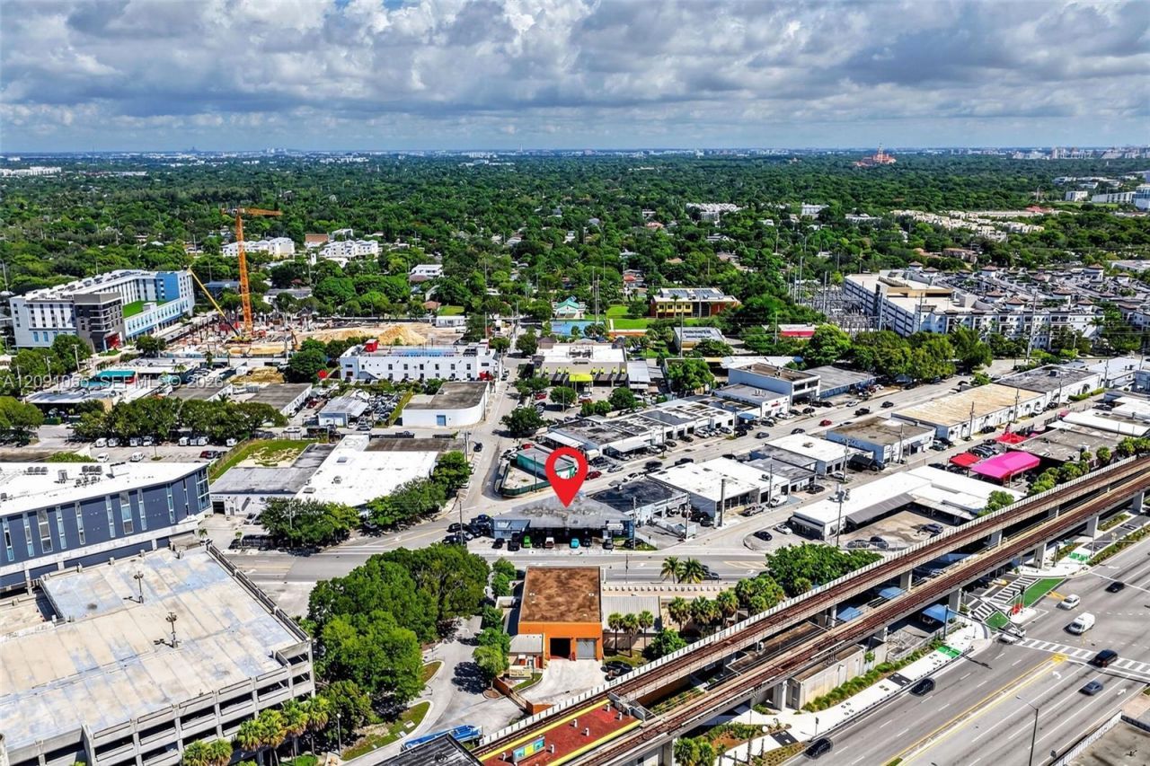 Profitable Automotive Shop With Over 25+ Years For, South Miami, FL 33143 Photo