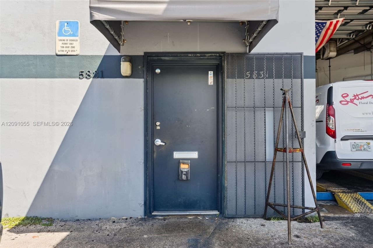 Profitable Automotive Shop With Over 25+ Years For, South Miami, FL 33143 Photo
