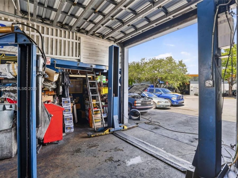 Property Image 8