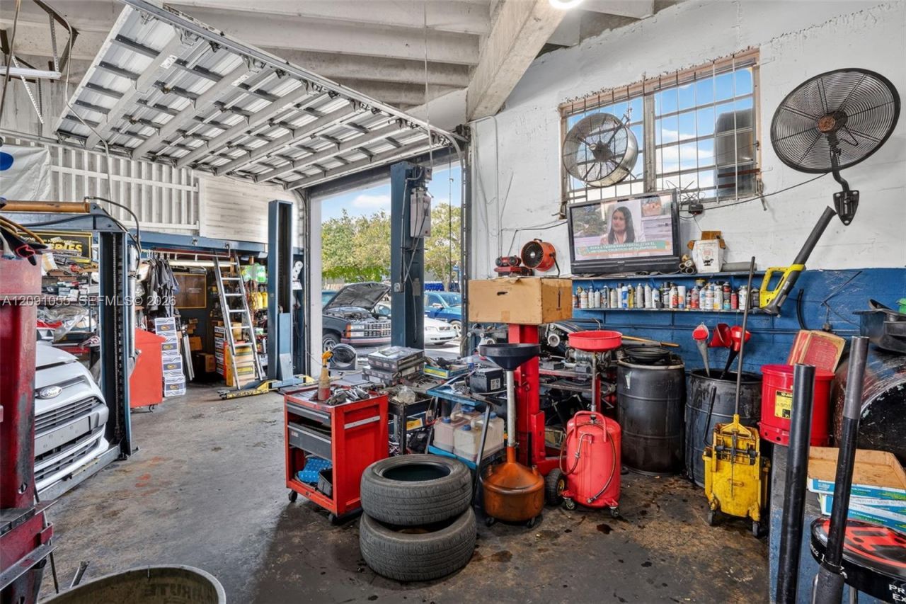 Profitable Automotive Shop With Over 25+ Years For, South Miami, FL 33143 Photo