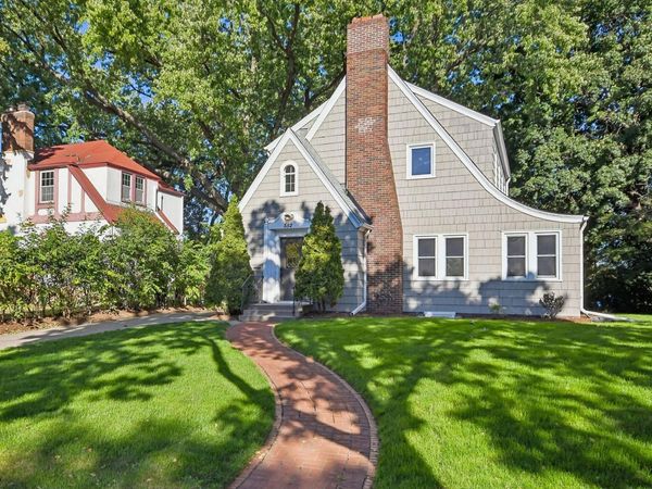 552 Fairview Avenue S, Saint Paul, MN 55116