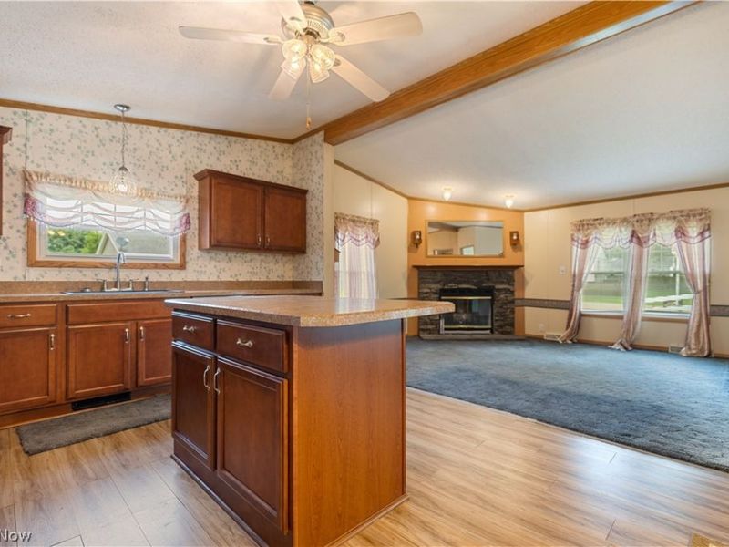 4025 Burke Avenue NE, Louisville, OH 44641 Photo 13