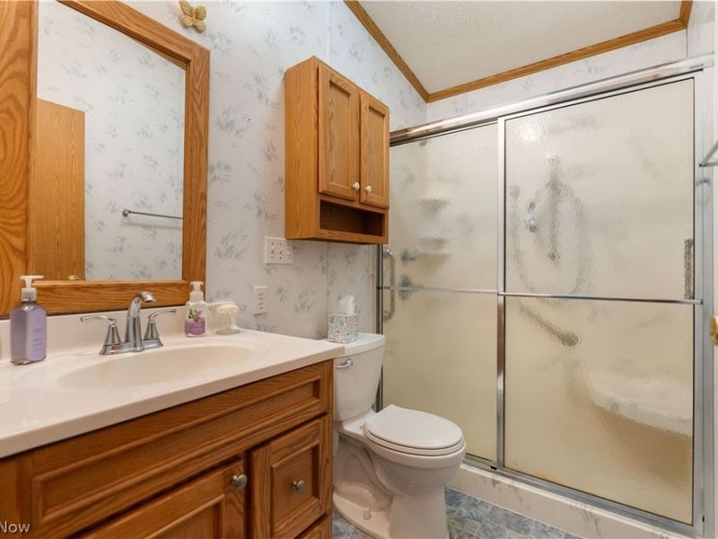 4025 Burke Avenue NE, Louisville, OH 44641 Photo 23