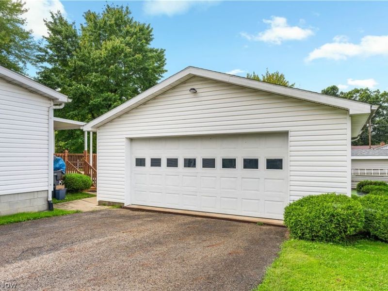 4025 Burke Avenue NE, Louisville, OH 44641 Photo 34