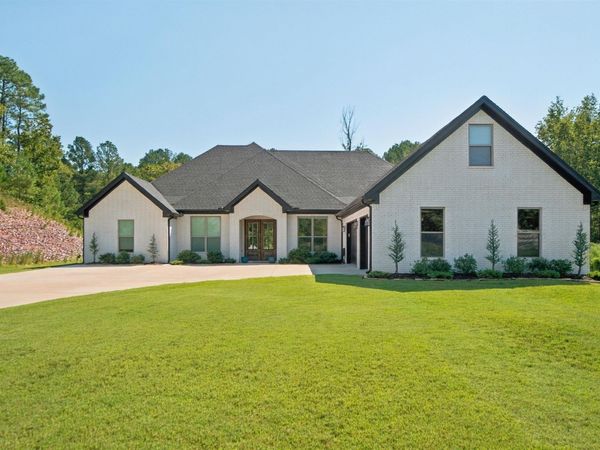 646 Glenwood Springs Drive, Little Rock, AR 72210