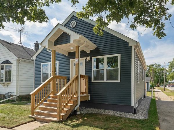 2800 Jackson Avenue , South Chicago Heights, IL 60411